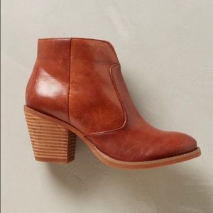 Seychelles Keystone Booties Size 8.5 in Cognac